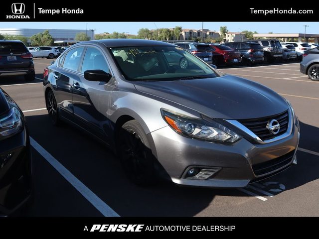 2017 Nissan Altima 2.5 SR FWD photo