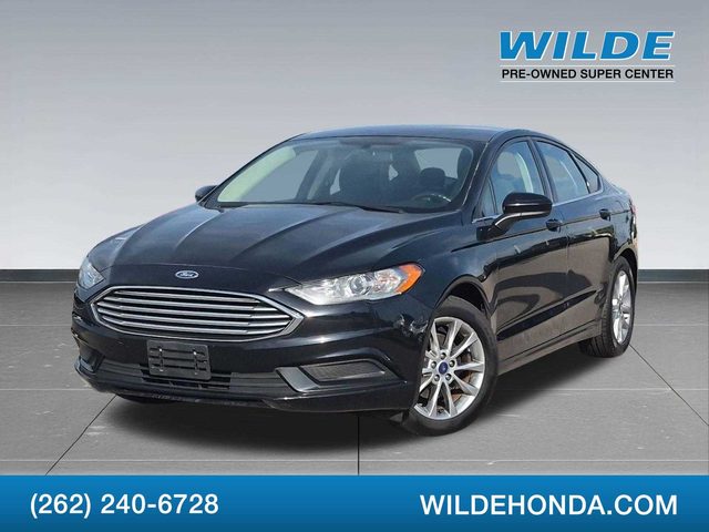 2017 Ford Fusion SE FWD photo