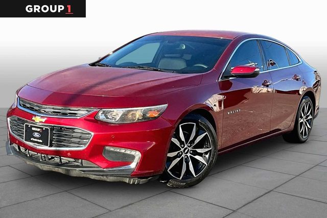 2017 Chevrolet Malibu LT FWD photo
