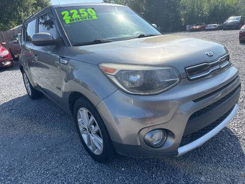 2017 Kia Soul + FWD photo