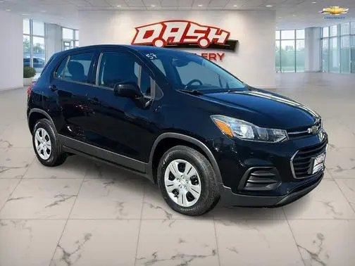 2017 Chevrolet Trax LS FWD photo