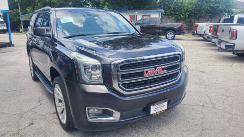 2017 GMC Yukon SLE RWD photo