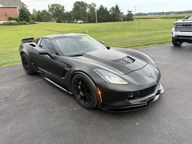 2017 Chevrolet Corvette Z06 2LZ RWD photo