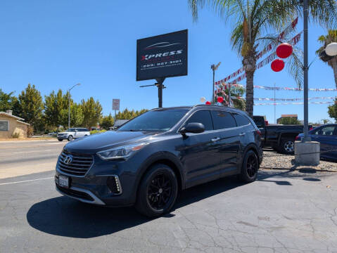 2017 Hyundai Santa Fe SE FWD photo