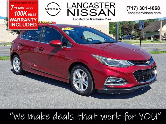 2017 Chevrolet Cruze LT FWD photo
