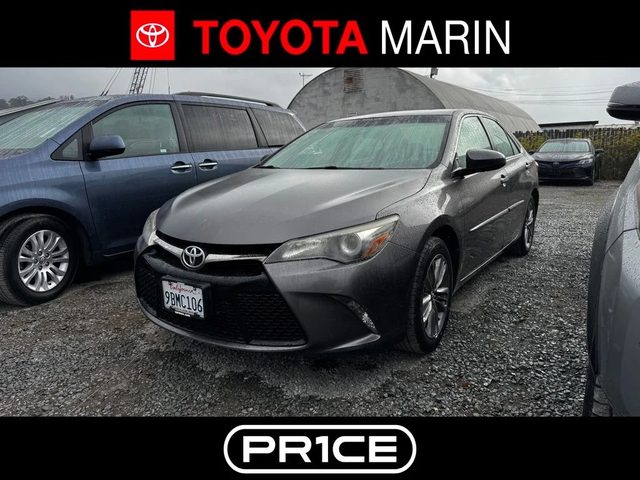 2017 Toyota Camry SE FWD photo