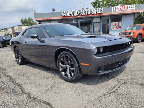 2017 Dodge Challenger SXT Plus RWD photo