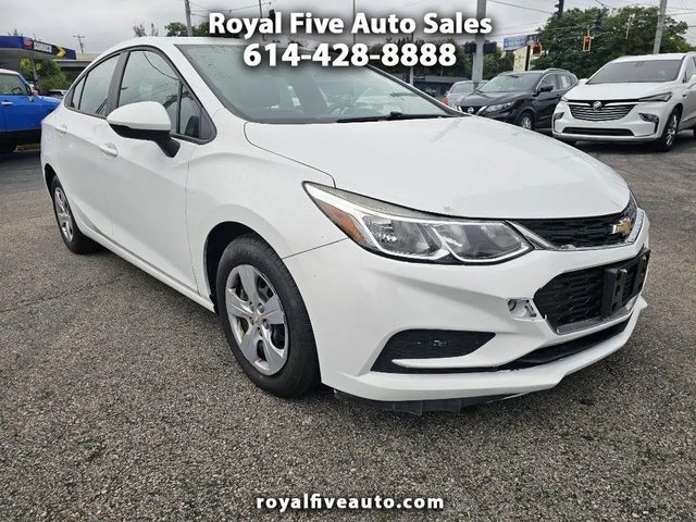2017 Chevrolet Cruze LS FWD photo