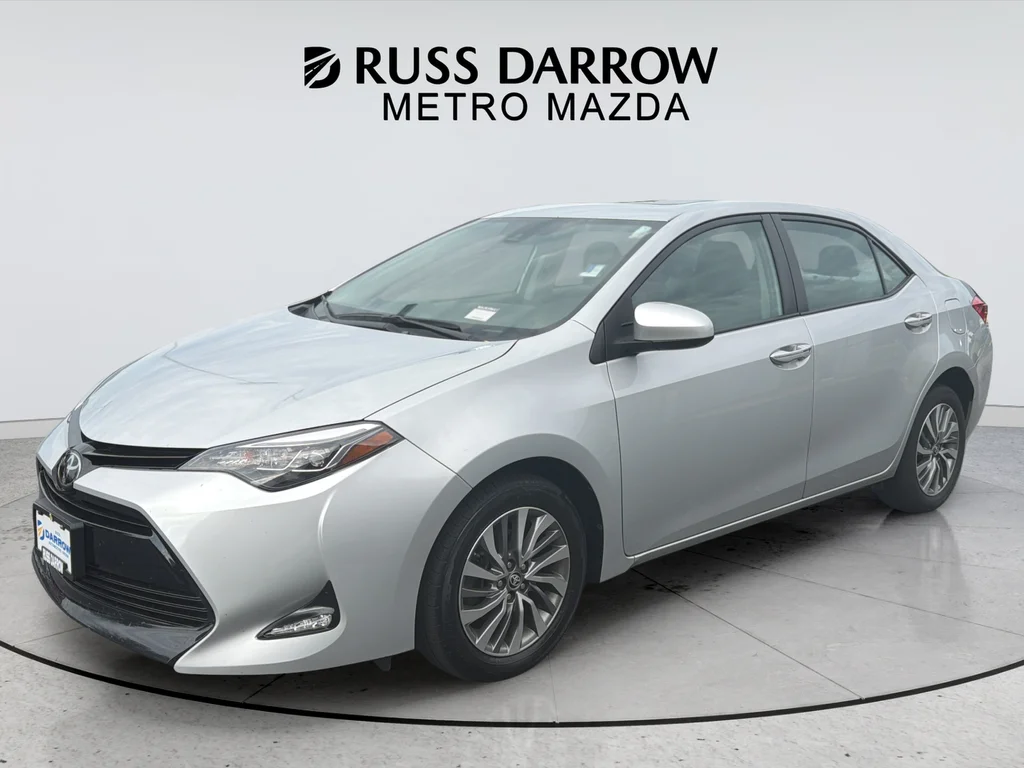 2017 Toyota Corolla XLE FWD photo