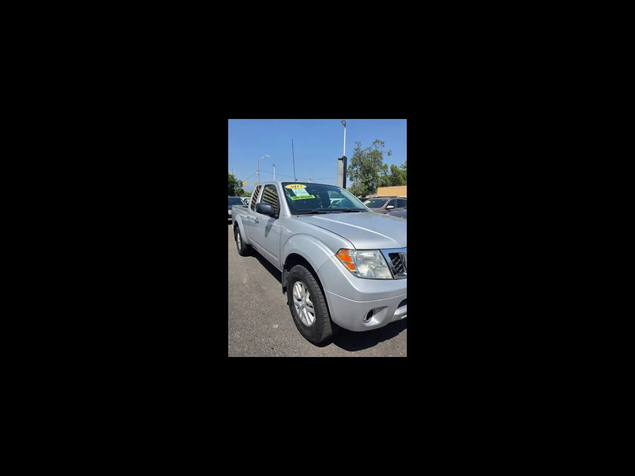 2017 Nissan Frontier SV V6 4WD photo