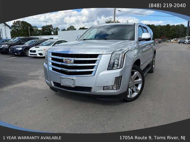 2017 Cadillac Escalade ESV Luxury 4WD photo