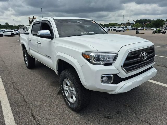 2017 Toyota Tacoma Limited 4WD photo
