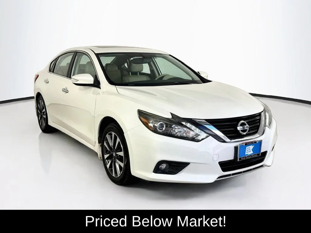 2017 Nissan Altima 2.5 SL FWD photo