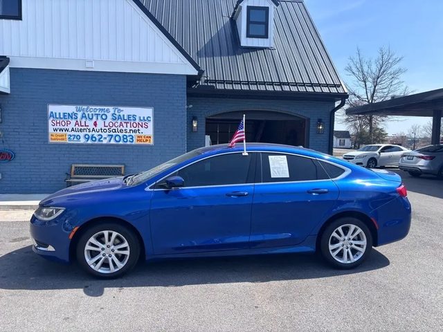 2016 Chrysler 200 Limited FWD photo