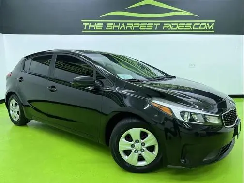 2017 Kia Forte LX FWD photo
