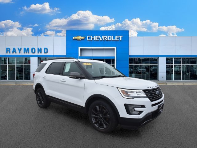 2017 Ford Explorer XLT 4WD photo