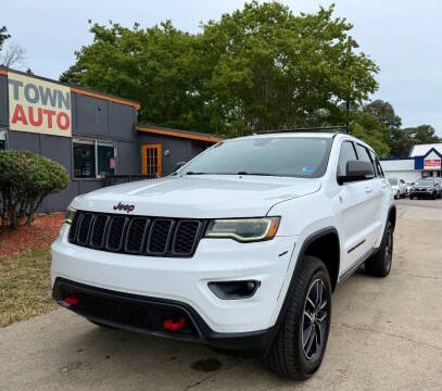 2017 Jeep Grand Cherokee Trailhawk 4WD photo