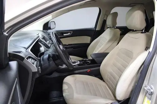 2017 Ford Edge SEL FWD photo