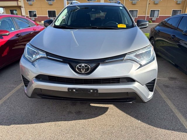 2017 Toyota RAV4 LE AWD photo