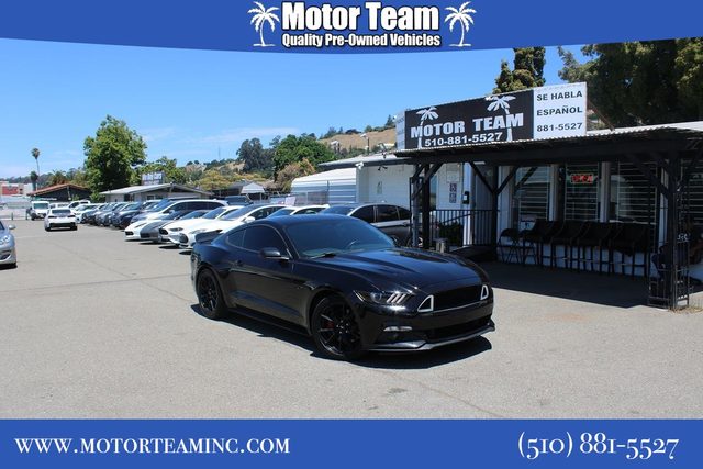 2017 Ford Mustang GT RWD photo