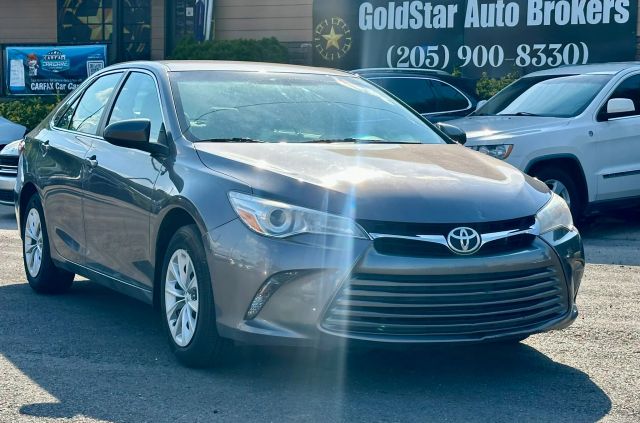 2017 Toyota Camry LE FWD photo