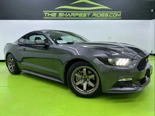 2017 Ford Mustang EcoBoost RWD photo