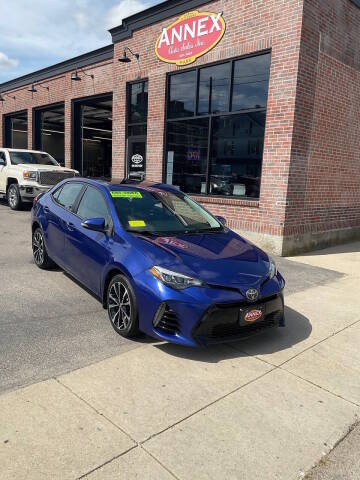 2017 Toyota Corolla SE FWD photo