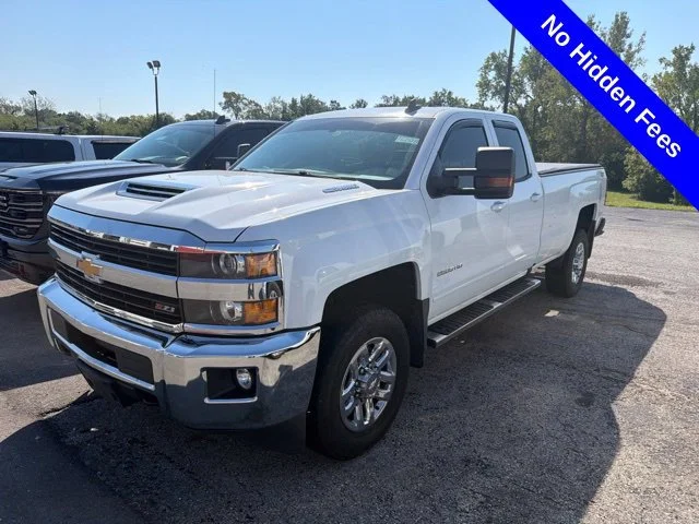 2017 Chevrolet Silverado 2500HD LT 4WD photo