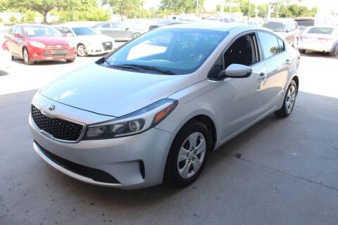 2017 Kia Forte LX FWD photo