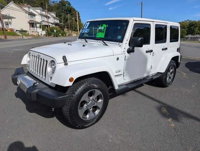 2017 Jeep Wrangler Unlimited Sahara 4WD photo