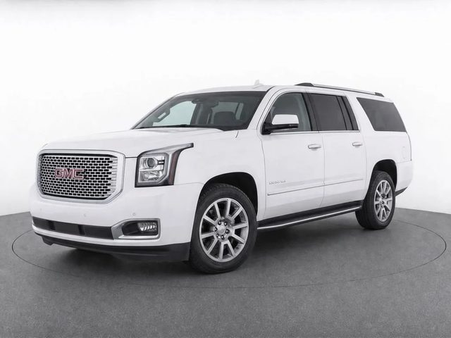 2017 GMC Yukon XL Denali 4WD photo