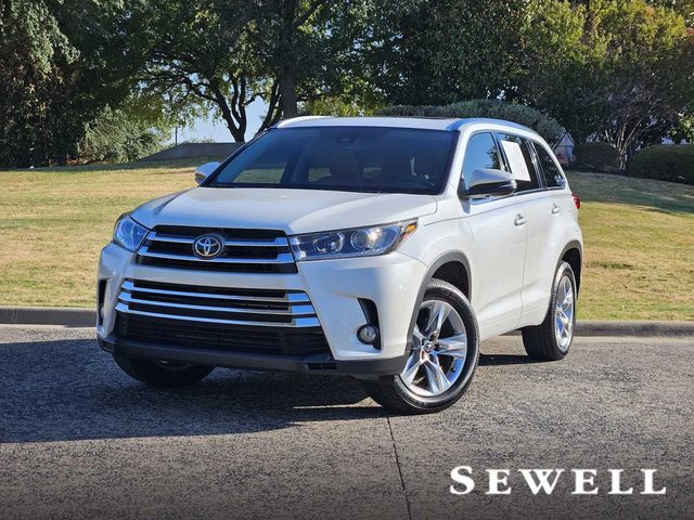 2017 Toyota Highlander Limited FWD photo
