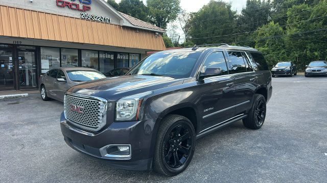 2017 GMC Yukon Denali RWD photo