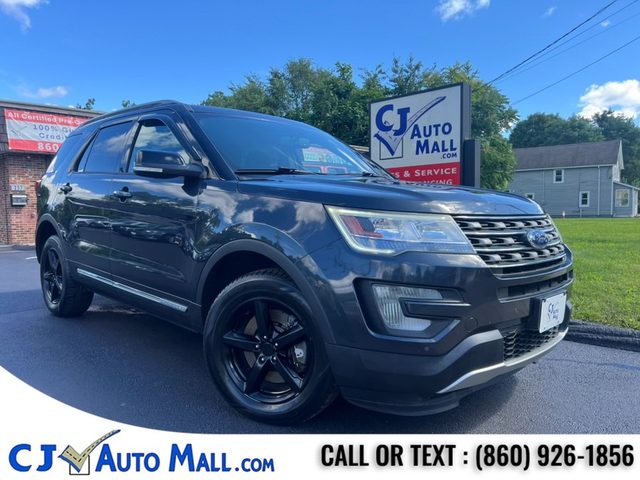 2017 Ford Explorer XLT 4WD photo