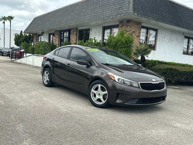 2017 Kia Forte LX FWD photo