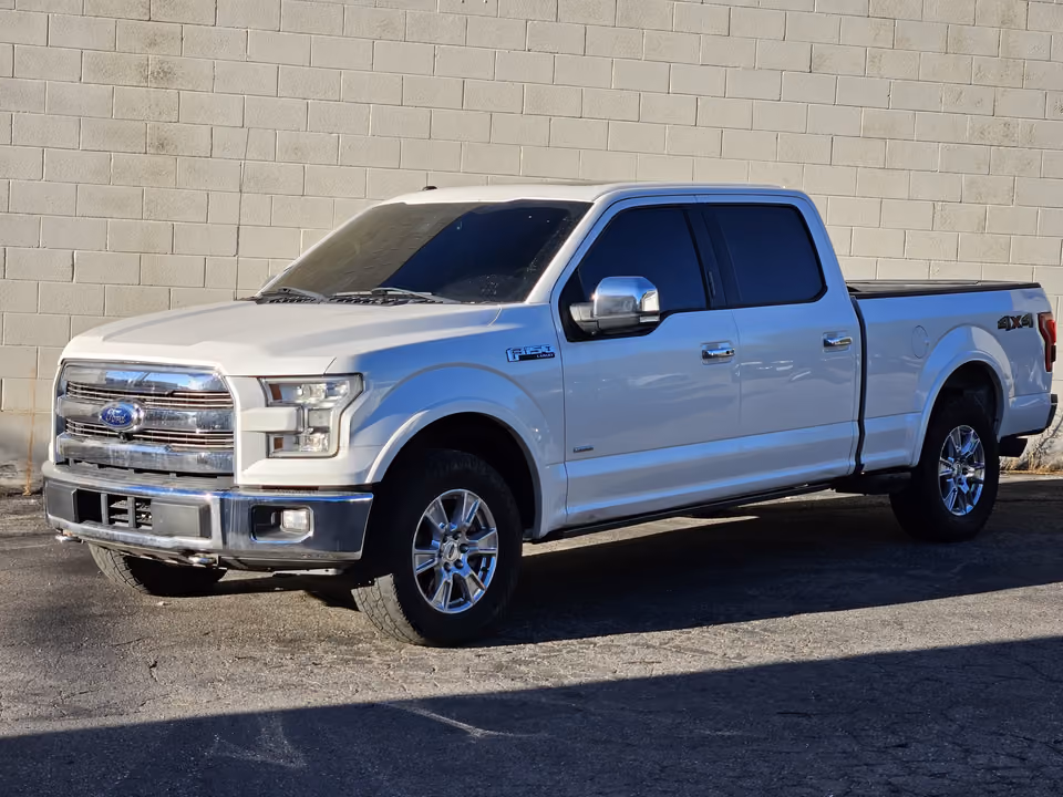 2017 Ford F-150 LARIAT 4WD photo
