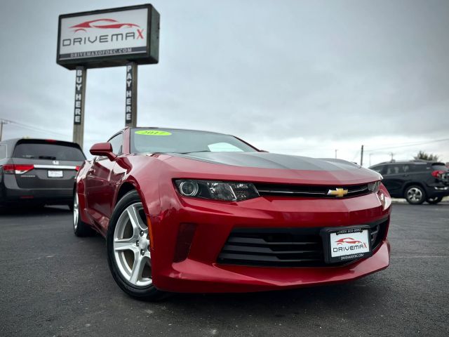 2017 Chevrolet Camaro 1LT RWD photo