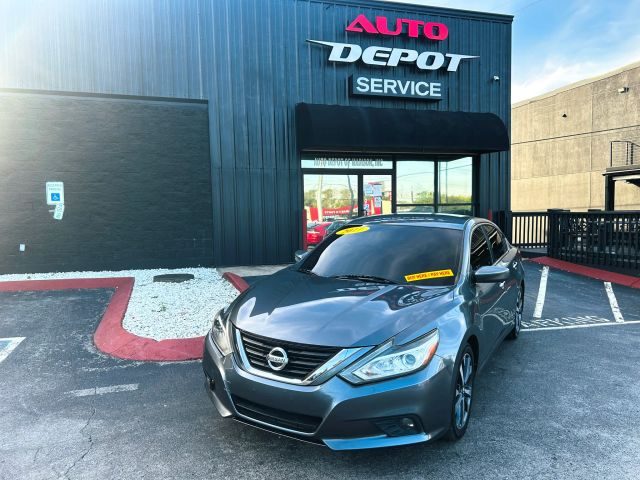 2017 Nissan Altima 2.5 SR FWD photo