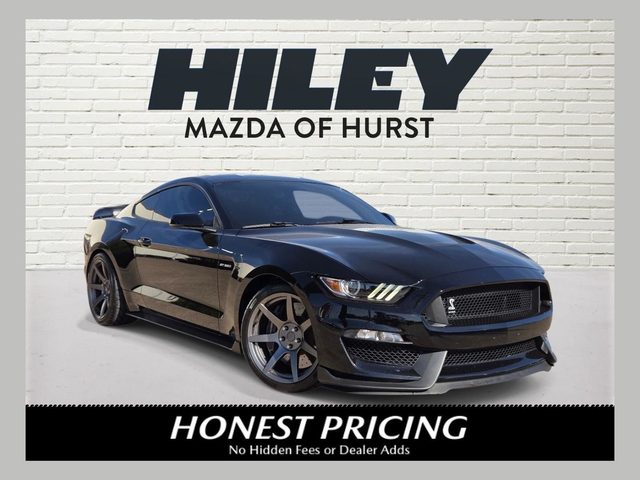 2017 Ford Mustang Shelby GT350 RWD photo