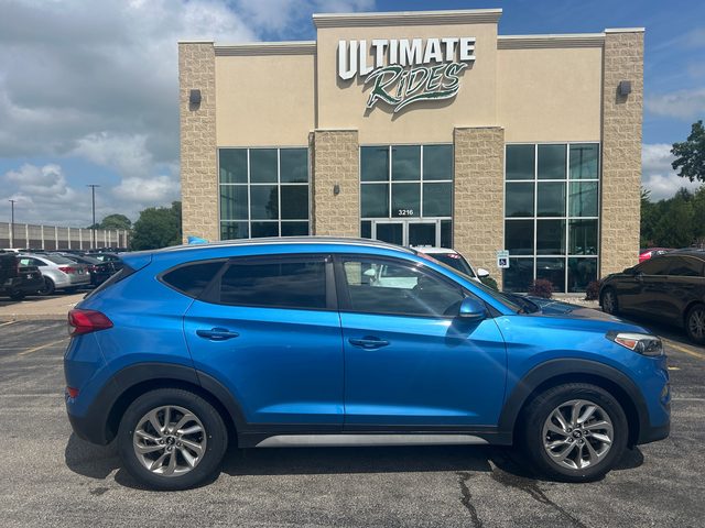 2017 Hyundai Tucson SE Plus AWD photo
