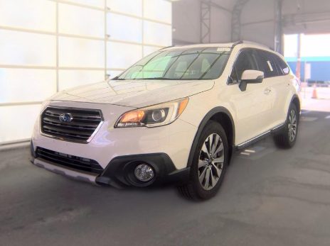 2017 Subaru Outback Touring AWD photo