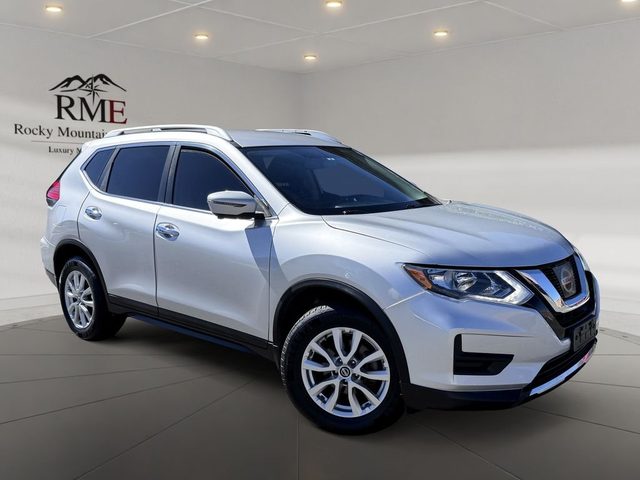 2017 Nissan Rogue SV AWD photo