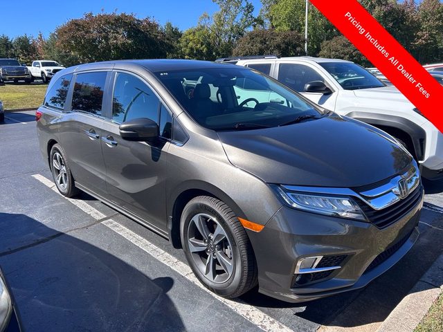 2018 Honda Odyssey Touring FWD photo