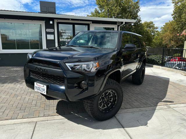 2017 Toyota 4Runner SR5 Premium 4WD photo