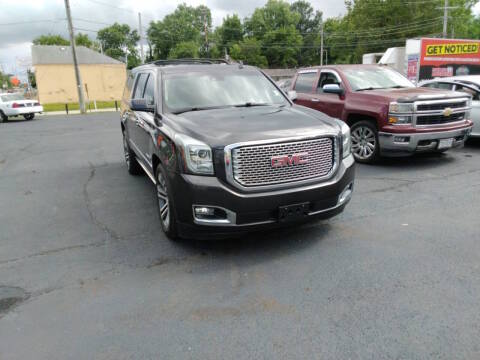2017 GMC Yukon XL Denali 4WD photo
