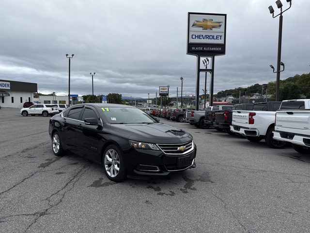 2017 Chevrolet Impala LT FWD photo