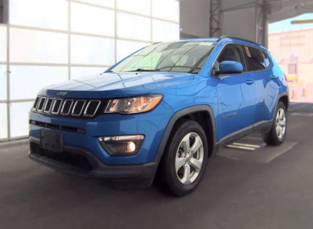 2017 Jeep Compass Latitude FWD photo