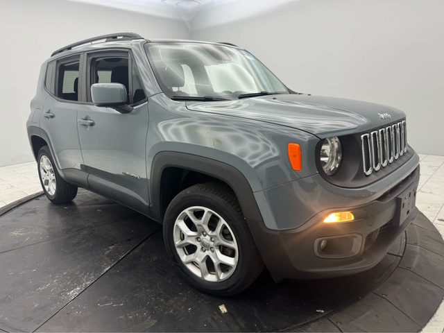 2017 Jeep Renegade Latitude 4WD photo