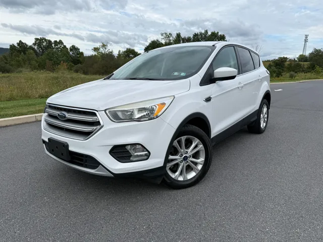 2017 Ford Escape SE 4WD photo