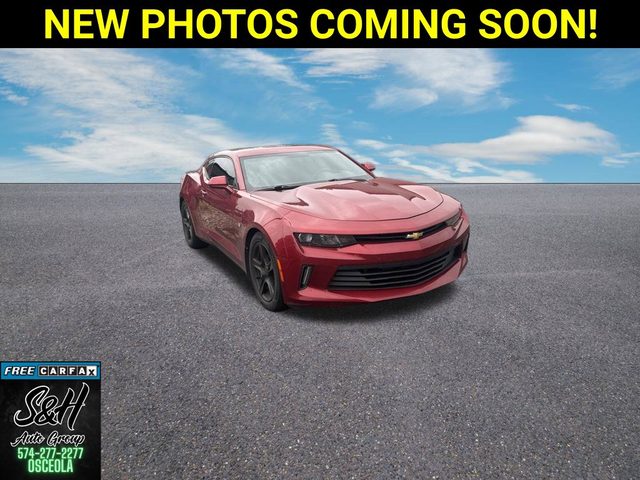 2017 Chevrolet Camaro 1LT RWD photo